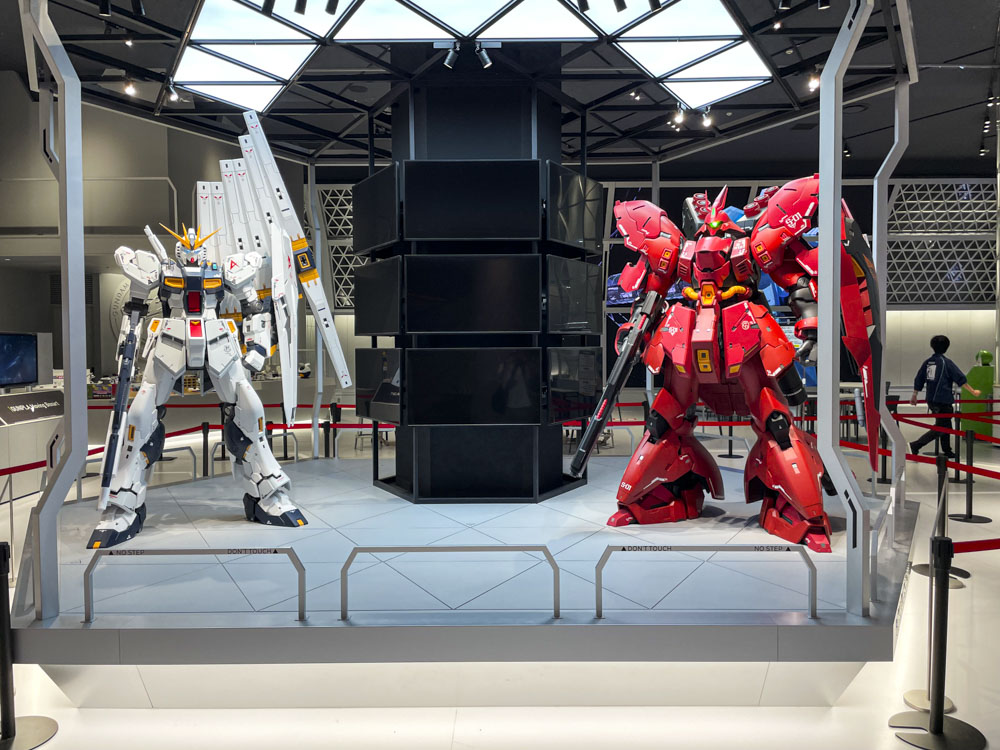 Nu_gundam_shop_002